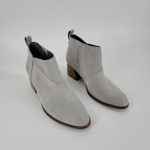 Toms Suede Boots